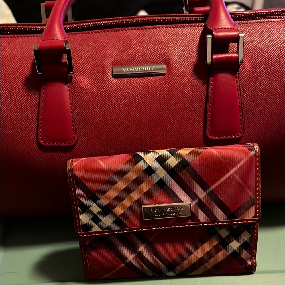 Burberry nova check dark red Handbag